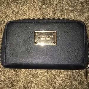 Small black Michael Kors wallet